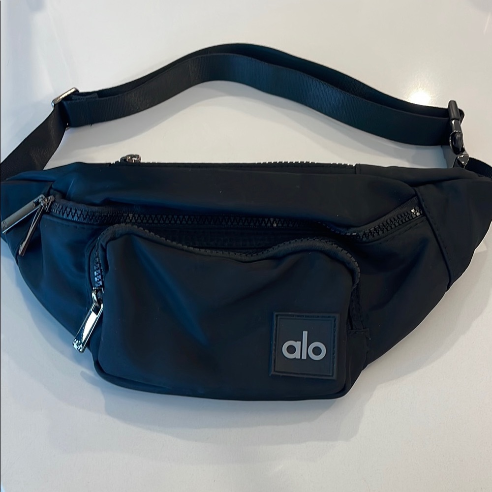 ALO Yoga Black Belt Bag with Crescent Shape